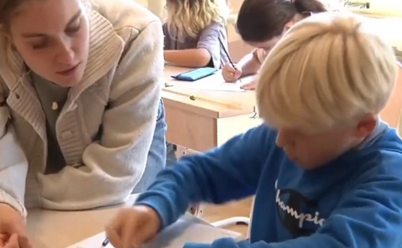 Thụy Điển giảm sử dụng màn hình điện tử tại trường học